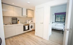8 Compass Point