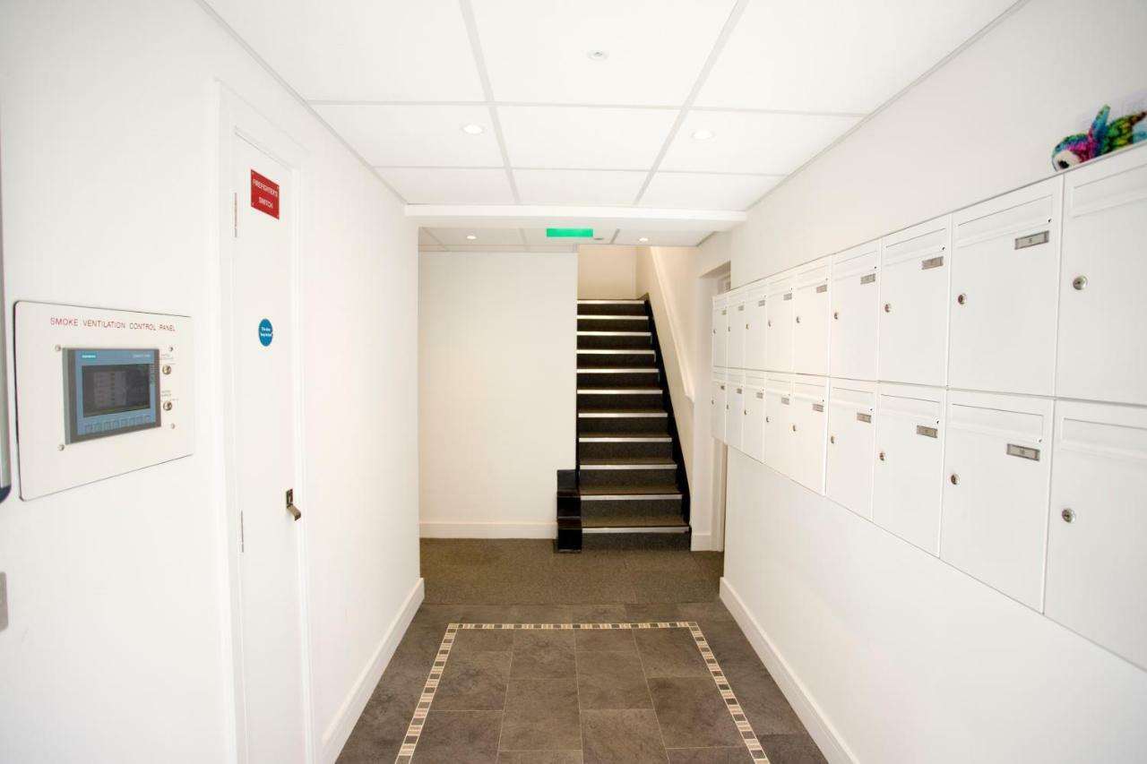 8 Compass Point Apartment Bournemouth Exterior photo